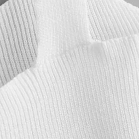 White Ribbed Cropped Tank Top - Picture 7 of 11